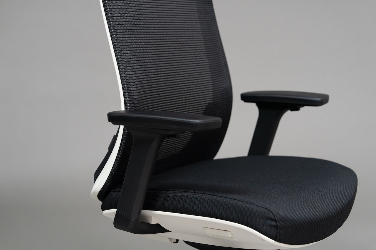 AIMchair ゲーミングチェア