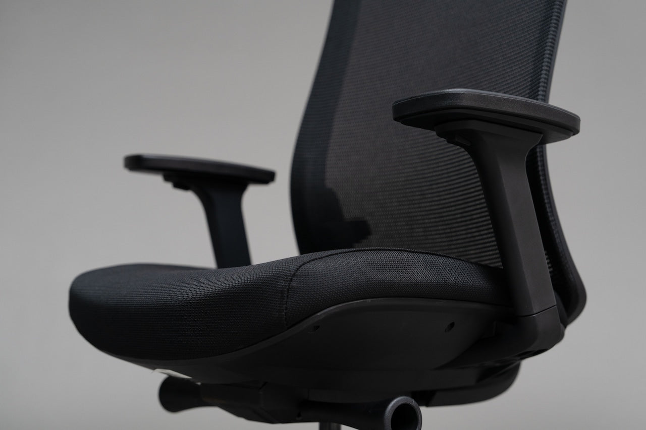AIMchair ゲーミングチェア